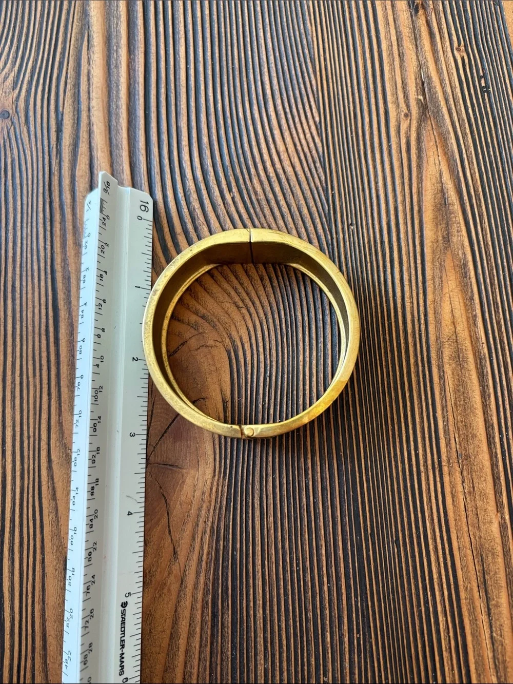 N/A stylish gold